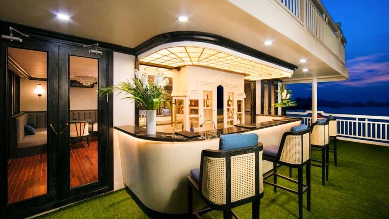 Lotus Elegance Cruise Hotel Ha Long Buitenkant foto