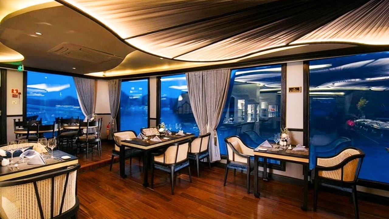 Lotus Elegance Cruise Hotel Ha Long Buitenkant foto