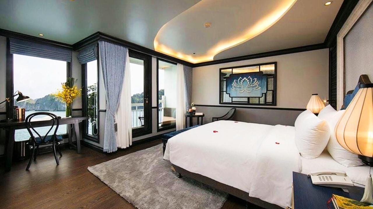 Lotus Elegance Cruise Hotel Ha Long Buitenkant foto