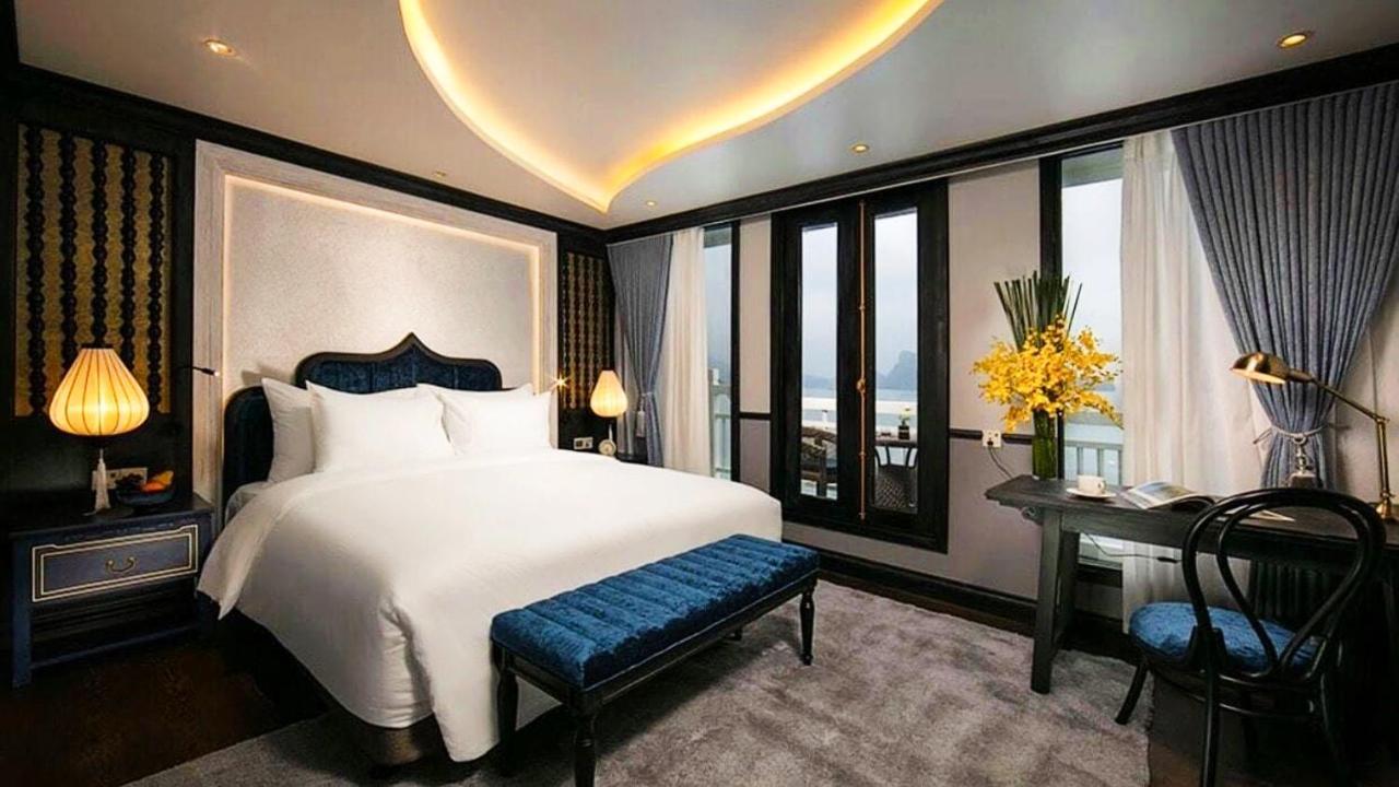 Lotus Elegance Cruise Hotel Ha Long Buitenkant foto