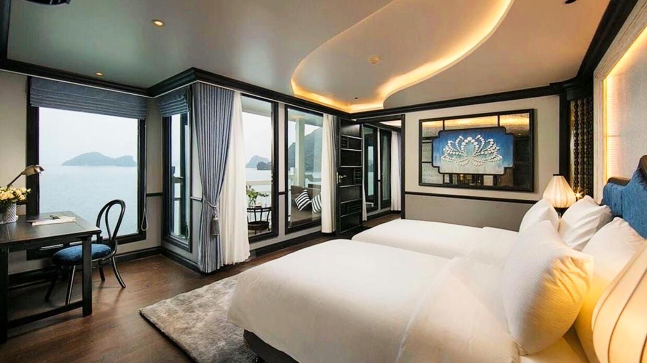 Lotus Elegance Cruise Hotel Ha Long Buitenkant foto