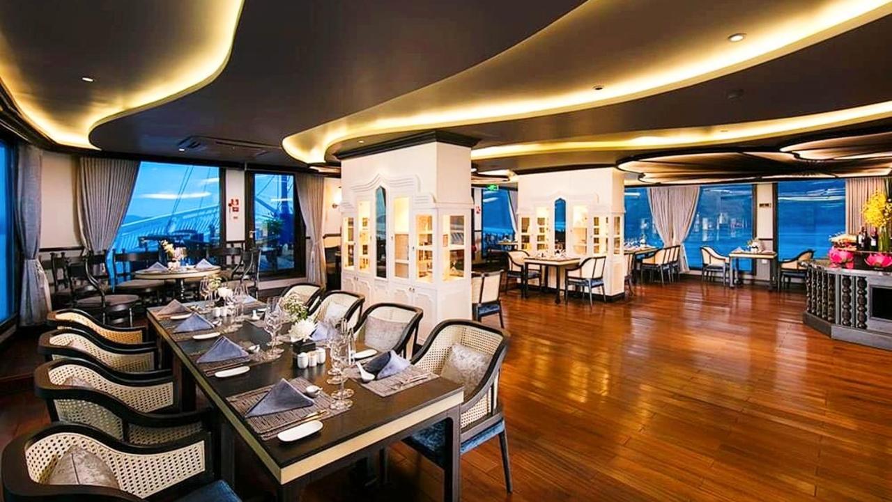 Lotus Elegance Cruise Hotel Ha Long Buitenkant foto