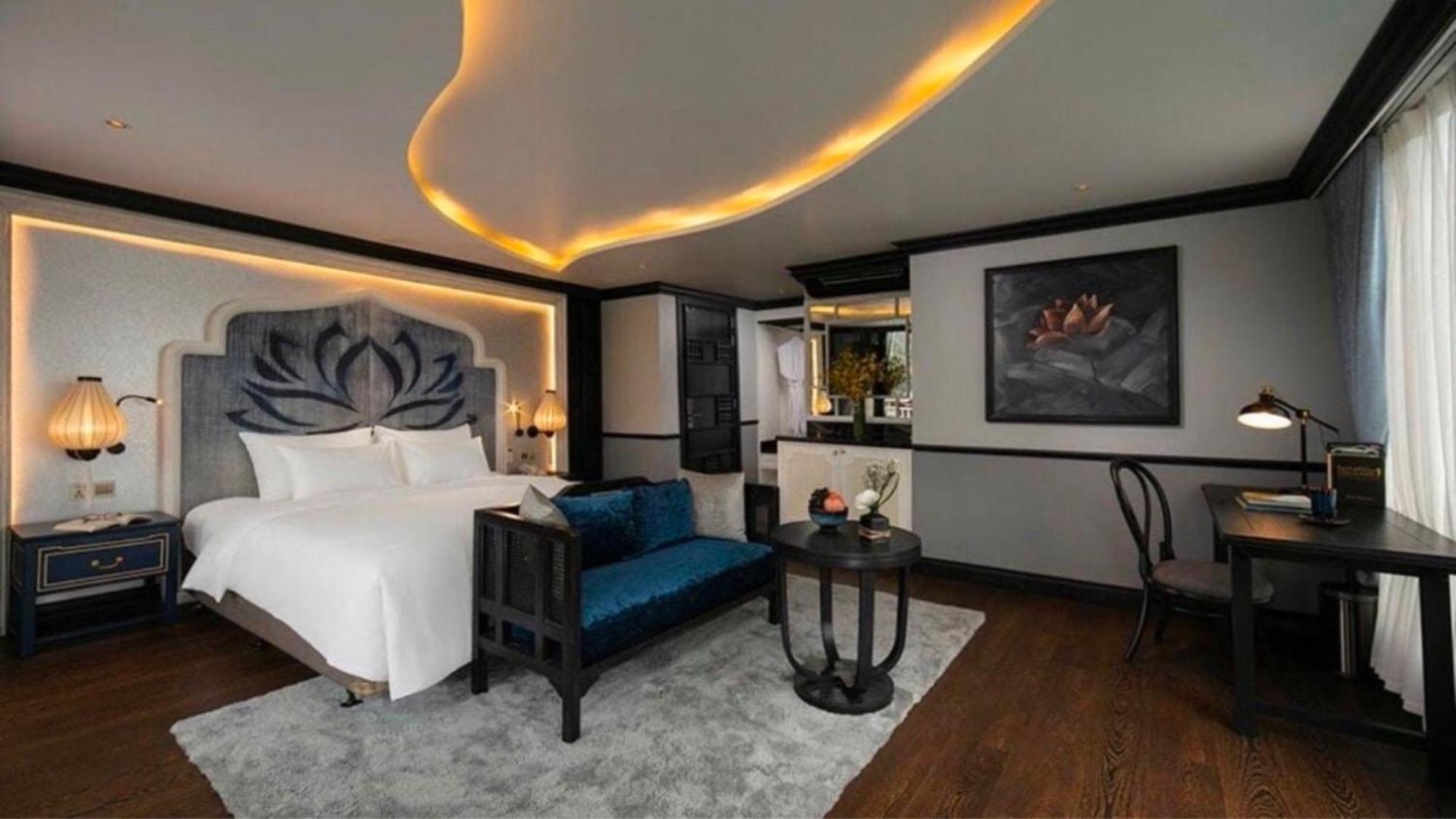 Lotus Elegance Cruise Hotel Ha Long Buitenkant foto